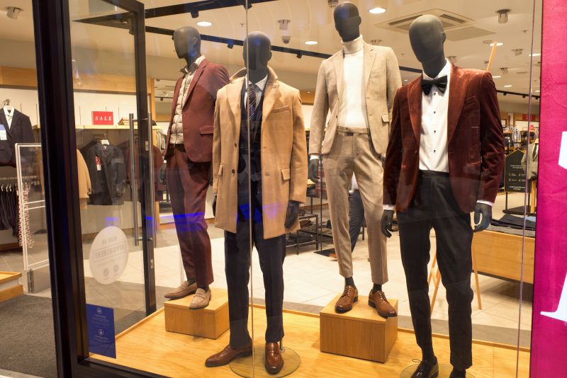 Strip Mall Window Cleaning